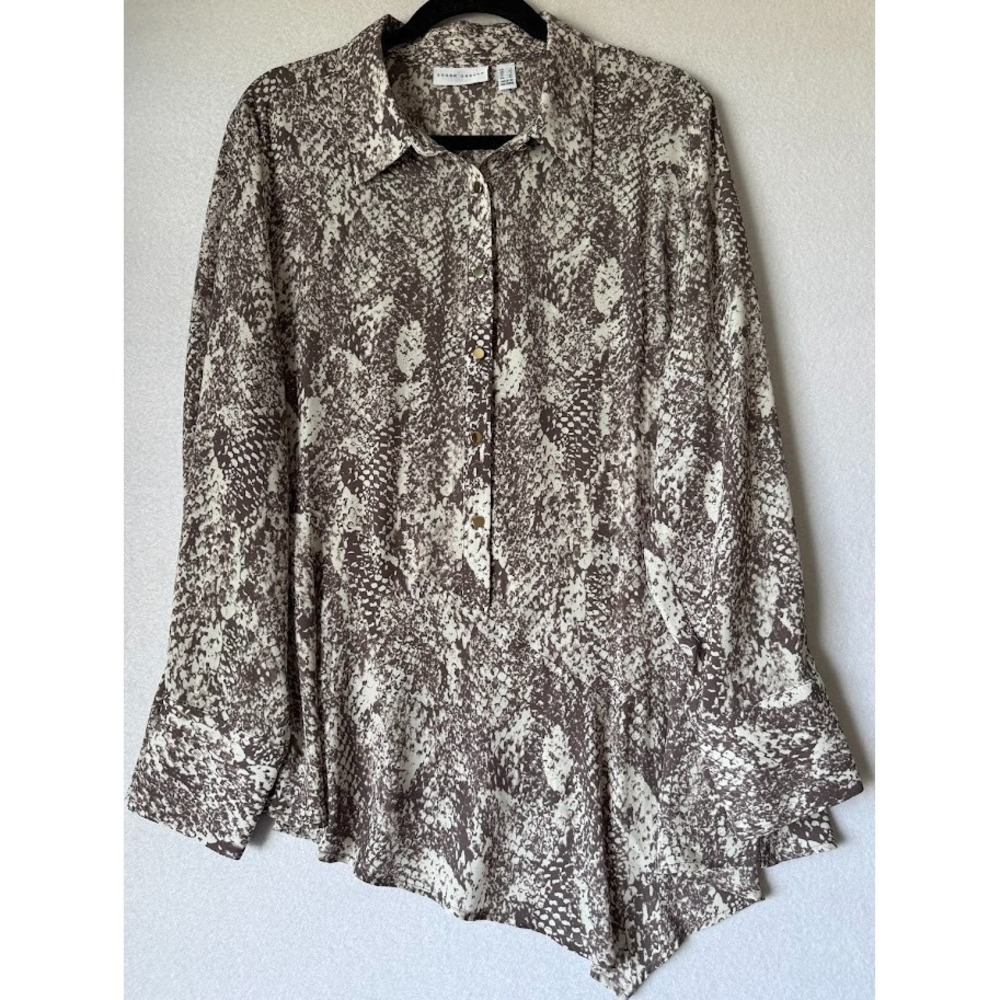 Susan Graver Tunic Women XL Brown Snake Print Blouse Gold Button Long Sleeve